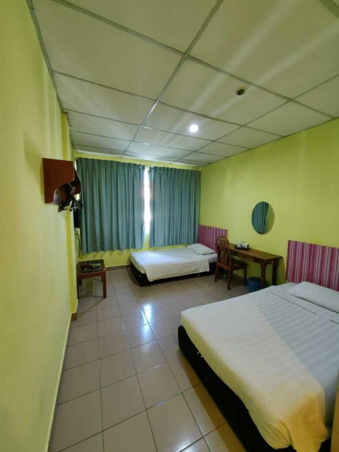 Hotel Century Inanam 3*